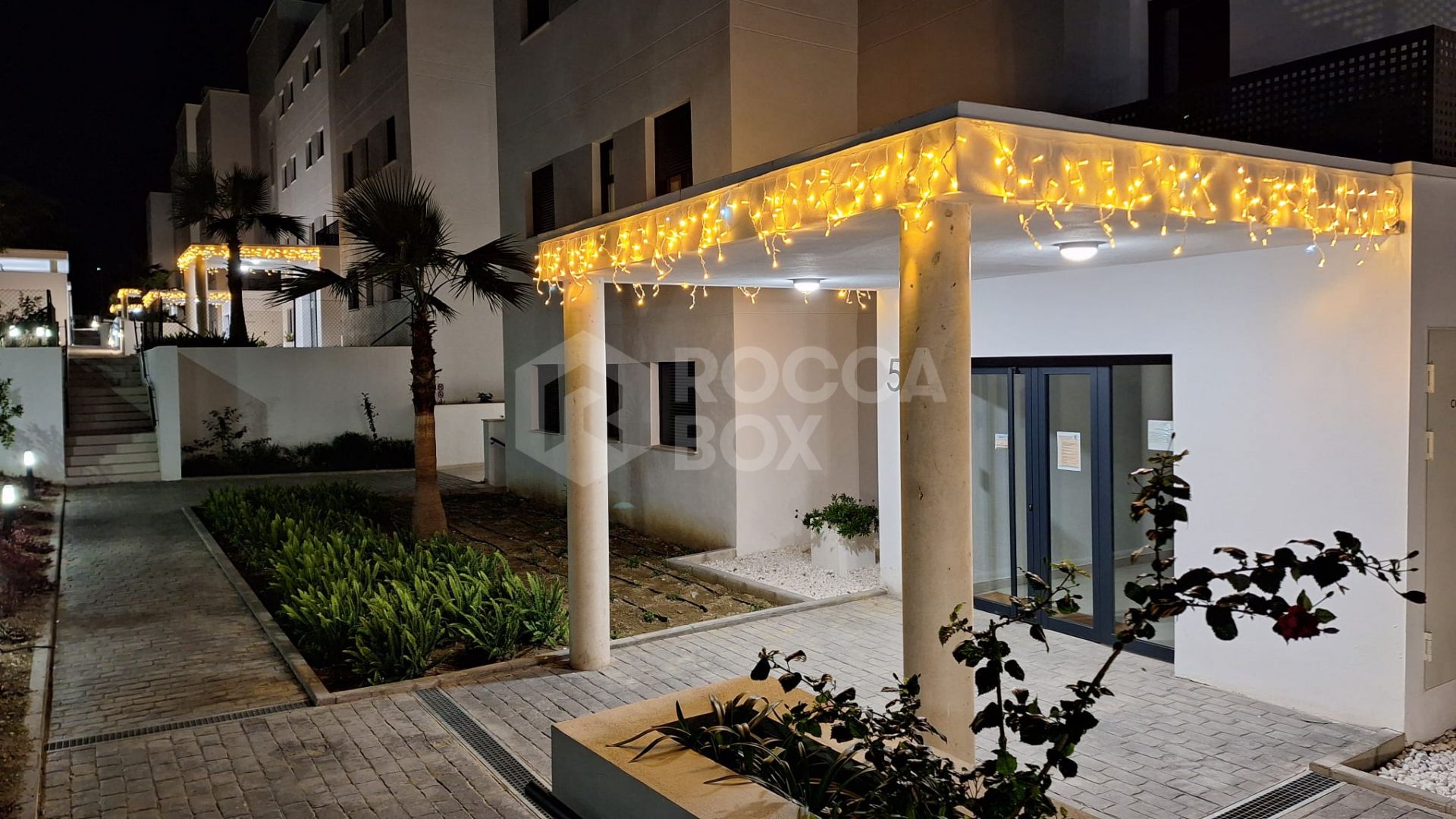 Ground Floor Apartment for sale in Estepona East, Estepona