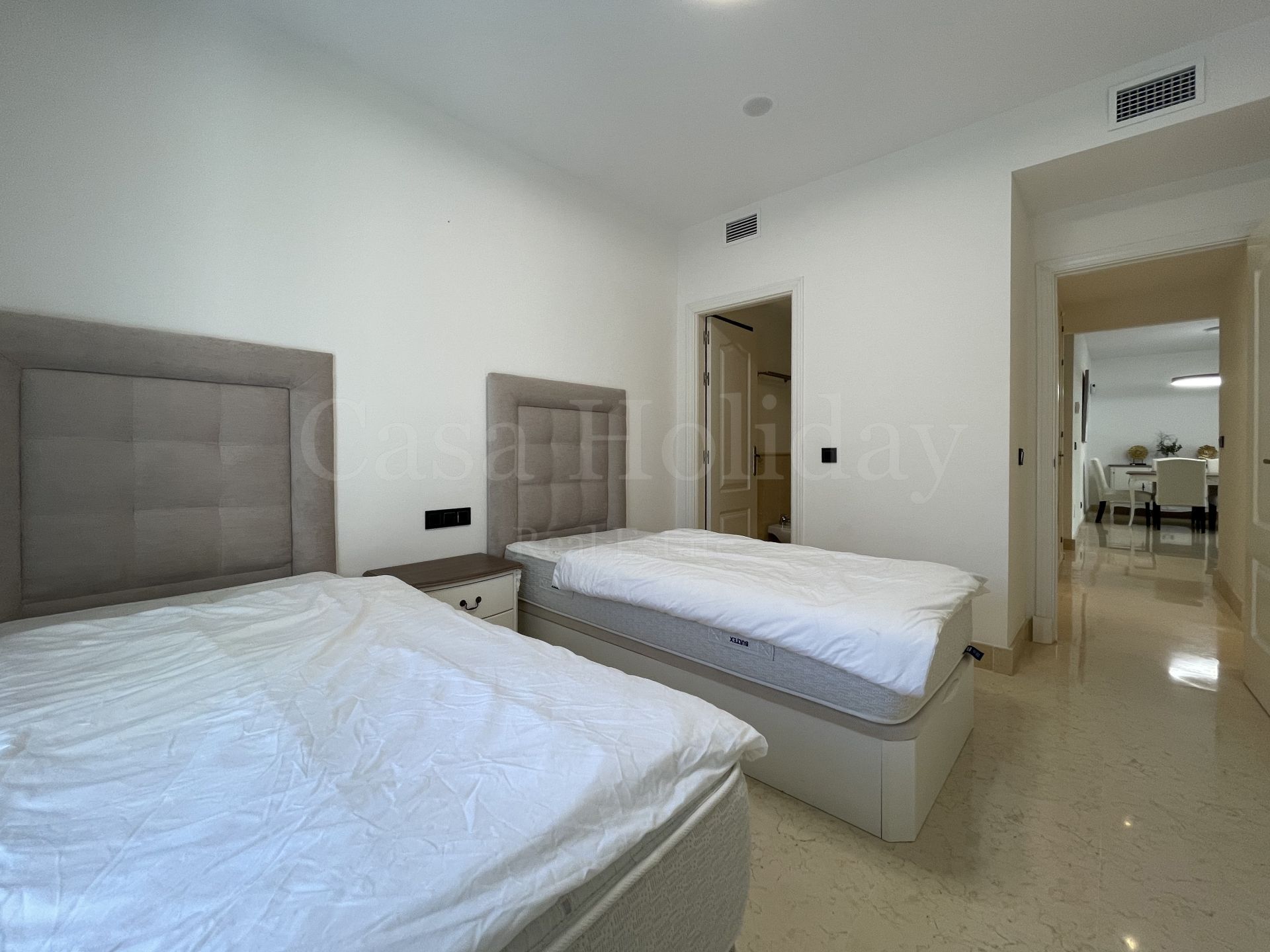 Apartamento en Los Capanes del Golf, Benahavis