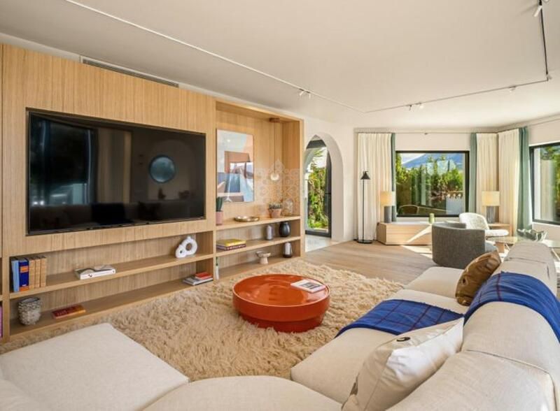 Villa in Nueva Andalucia, Marbella