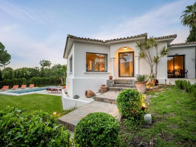 Villa in Nueva Andalucia, Marbella