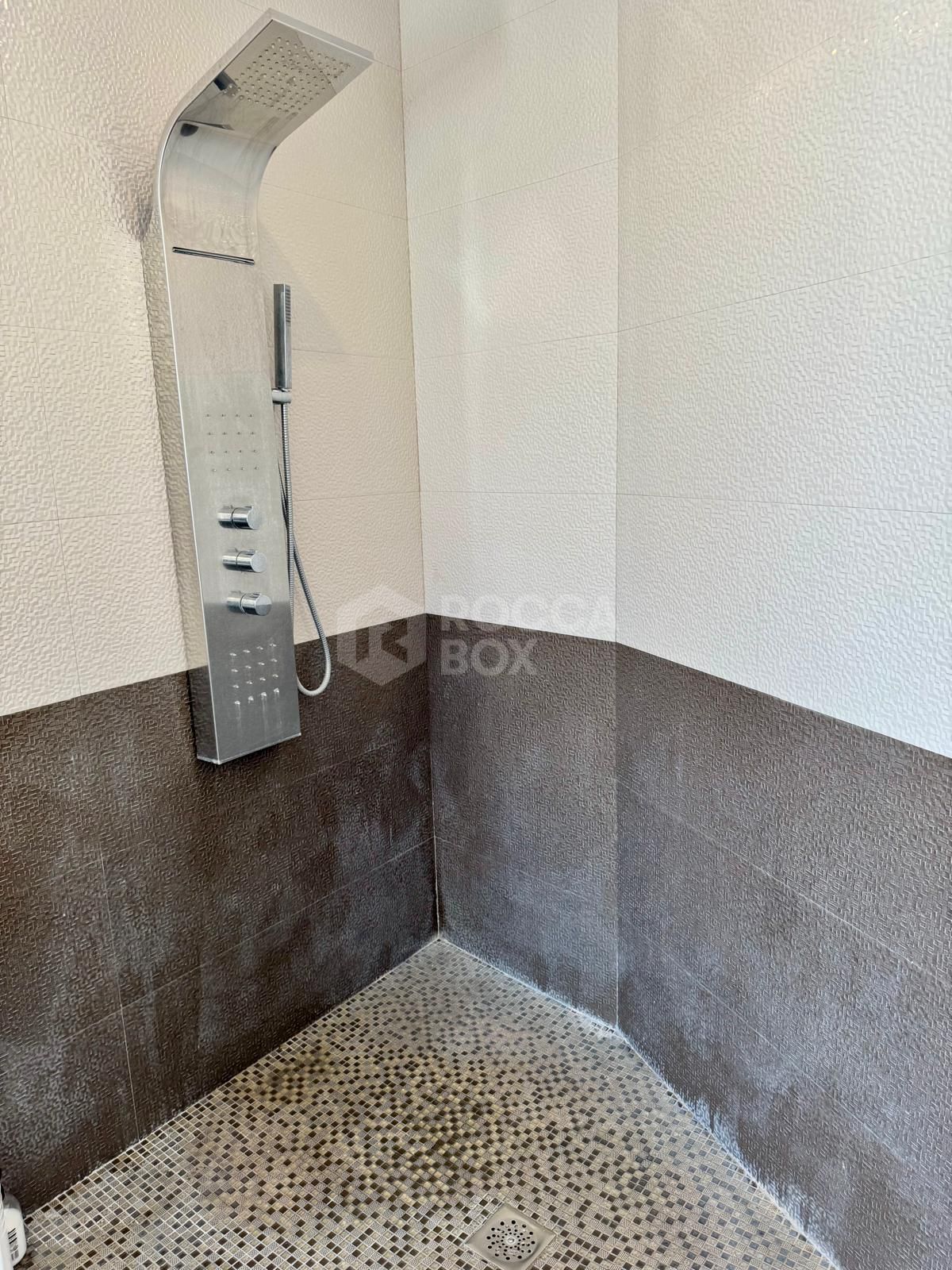 LUXURY