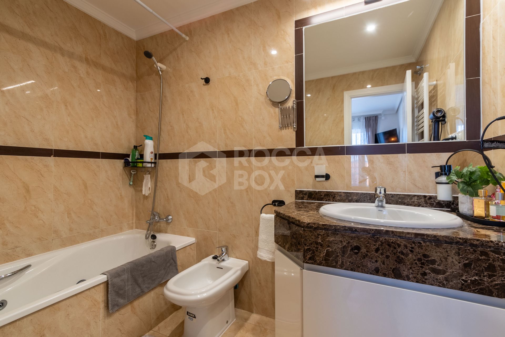 Modern South-Facing Townhouse with Premium Finishes – Move-In Ready