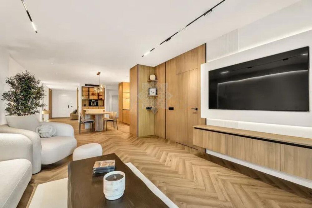 Apartamento Planta Baja en Magna Marbella, Marbella