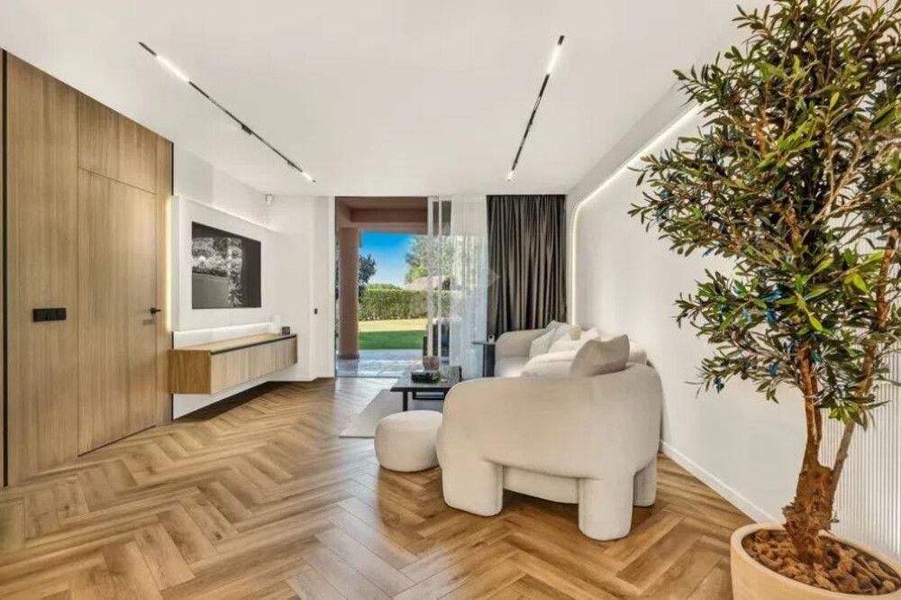 Apartamento Planta Baja en Magna Marbella, Marbella