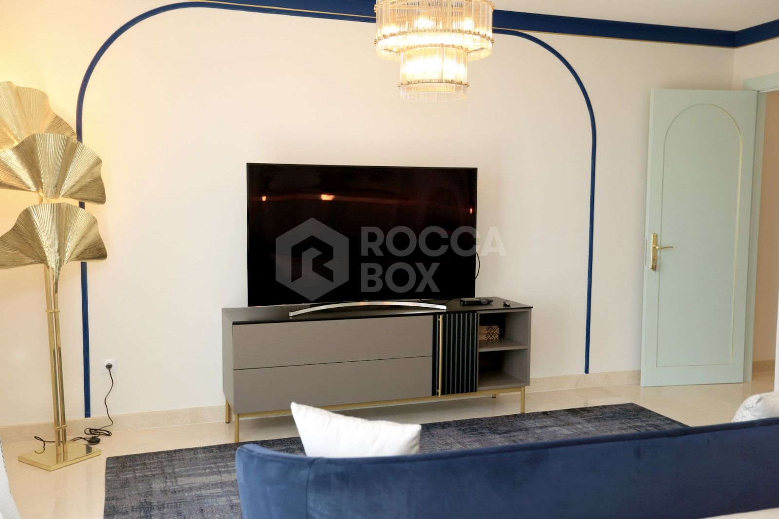 Exceptional Luxury Villa with Panoramic Views in Selwo, Estepona