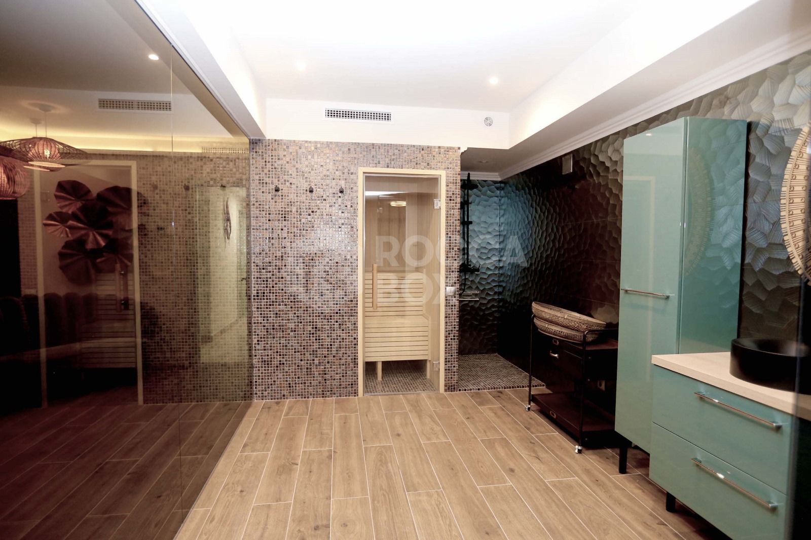 Exceptional Luxury Villa with Panoramic Views in Selwo, Estepona