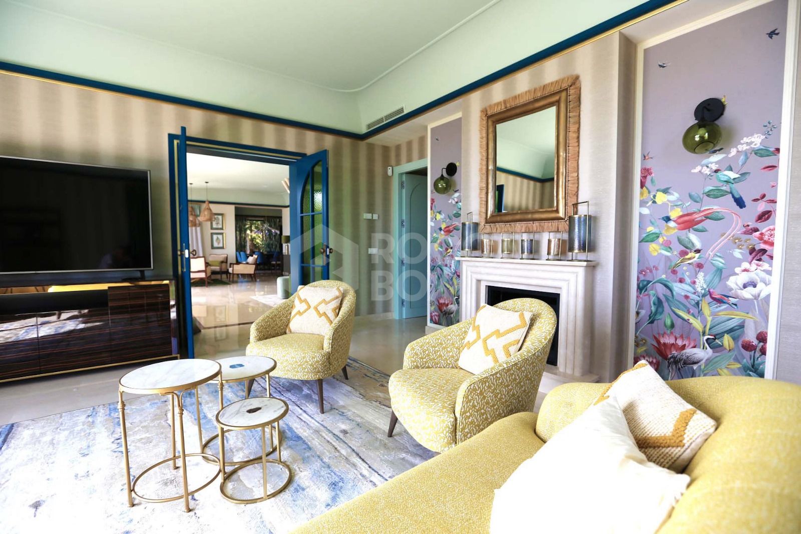 Exceptional Luxury Villa with Panoramic Views in Selwo, Estepona