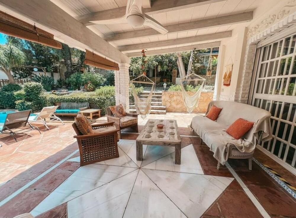 Villa for sale in Nueva Andalucia, Marbella (All)