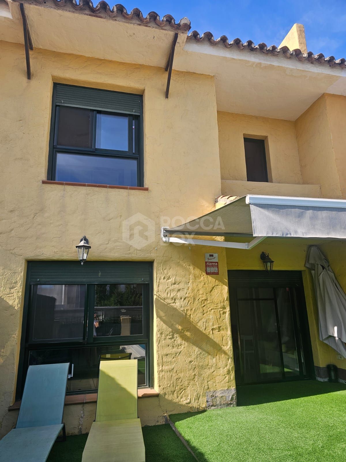 Fully Renovated Townhouse with Expansion Potential in Riviera Beach, Cancelada