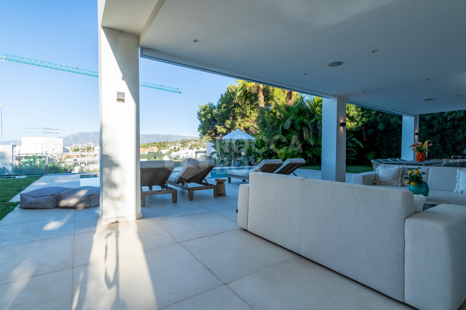 Villa for sale in Artola, Marbella