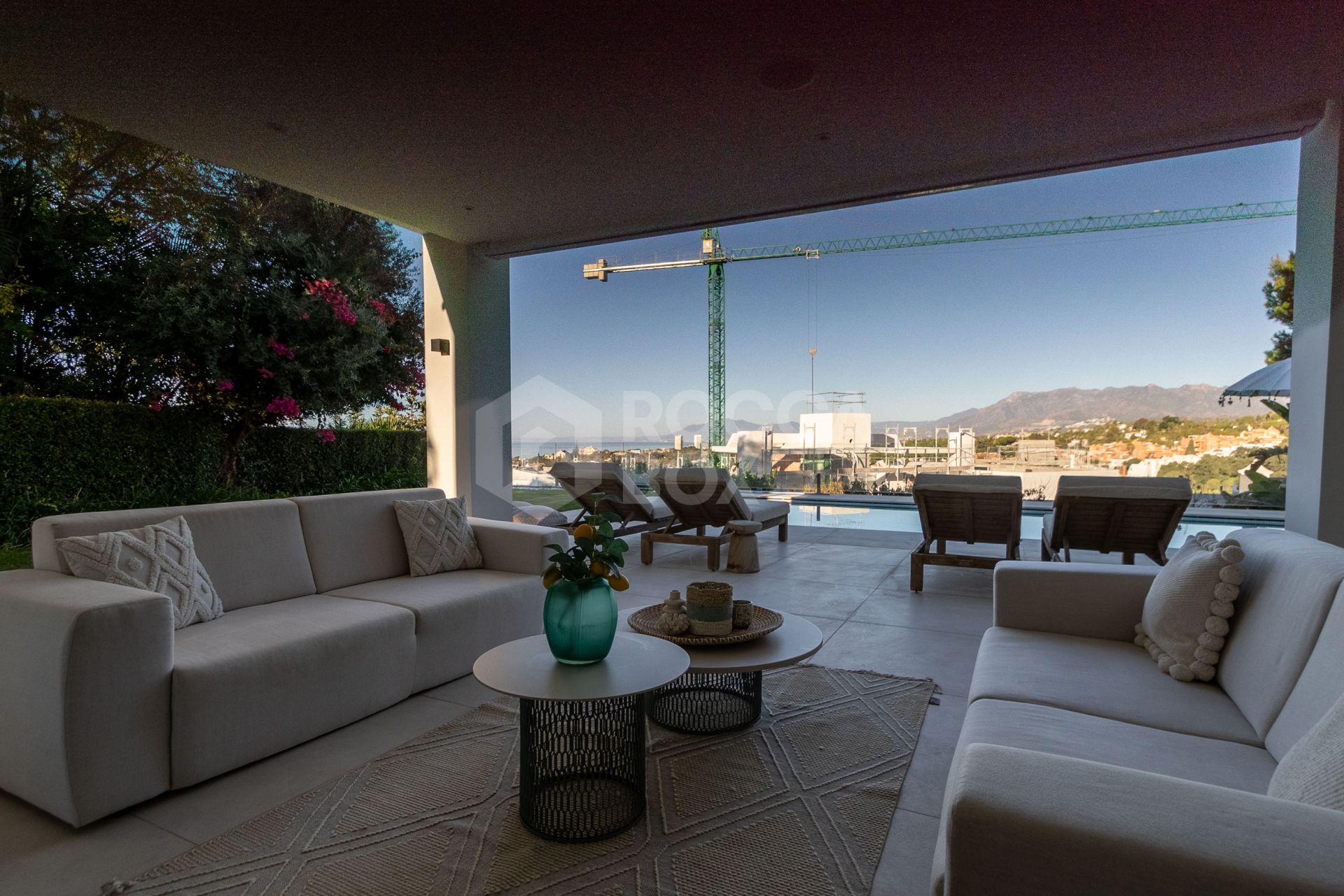 Villa for sale in Artola, Marbella