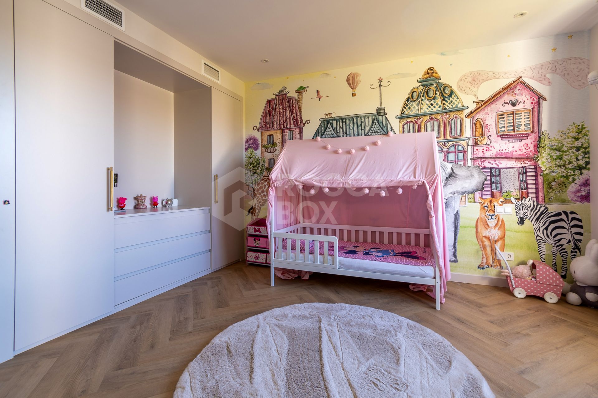 Villa for sale in Artola, Marbella