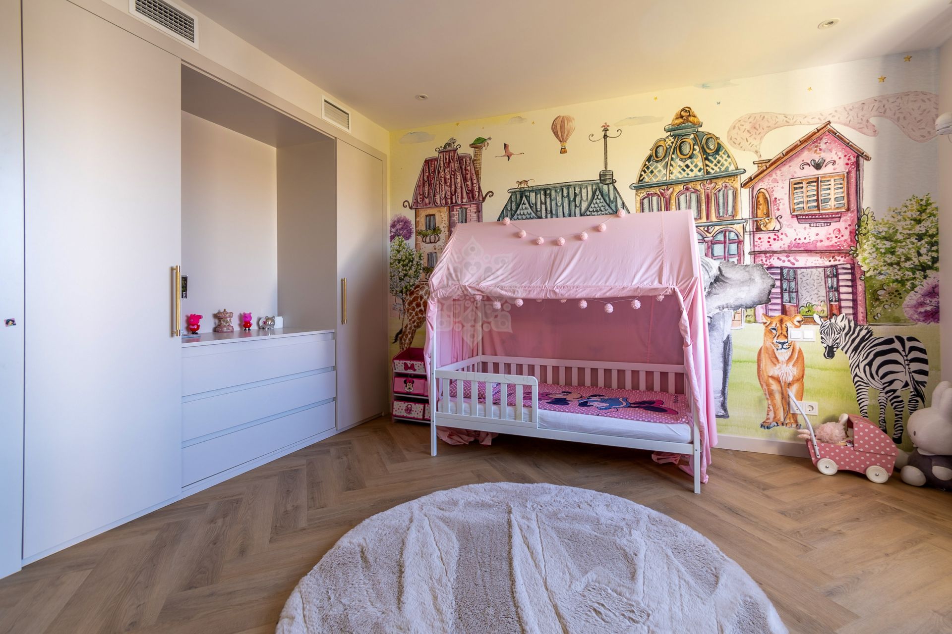 Villa in Artola, Marbella