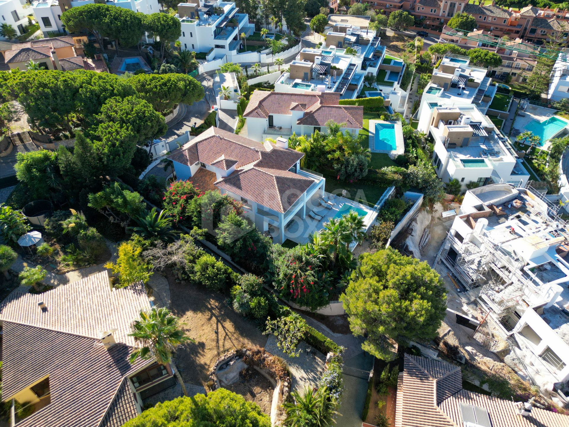 Villa for sale in Artola, Marbella