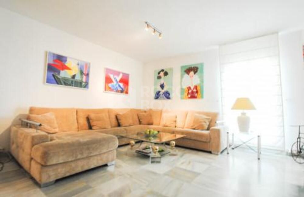 Apartment for long term rent in Rocamar, Marbella Golden Mile