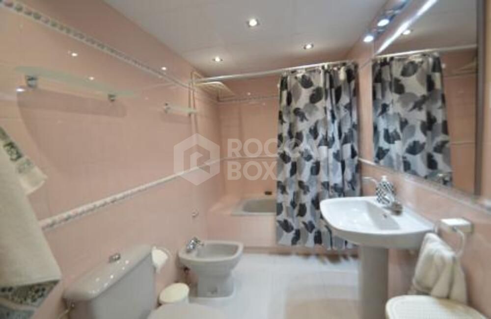 Apartment for long term rent in Rocamar, Marbella Golden Mile