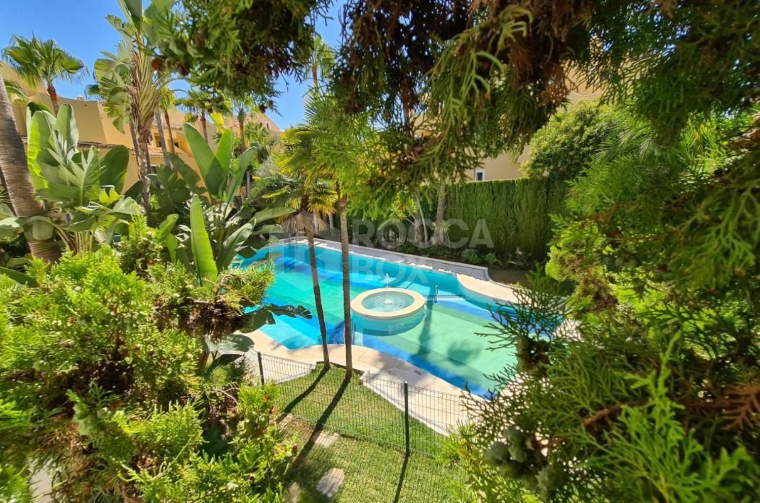 Apartment for long term rent in Rocamar, Marbella Golden Mile