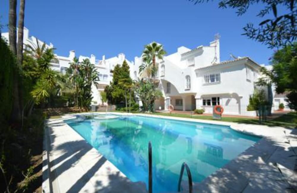 Apartamento en Rocamar, Marbella