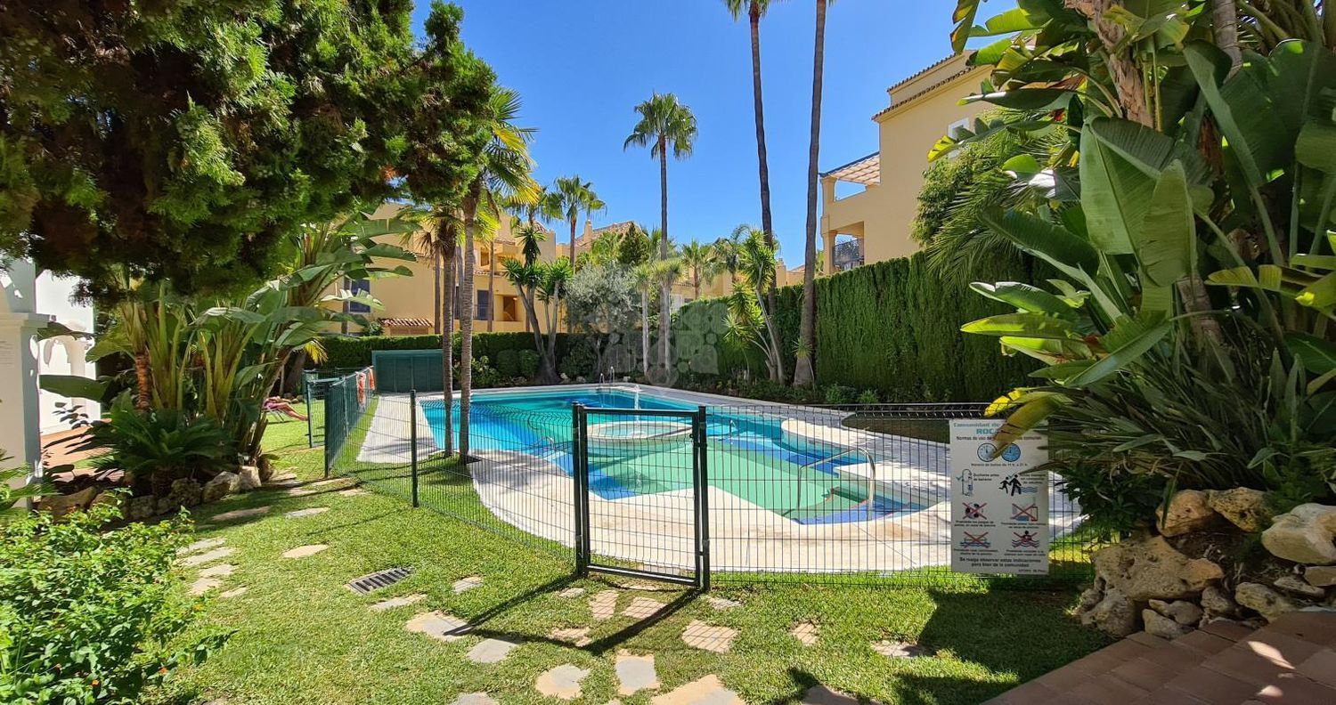 Apartamento en Rocamar, Marbella