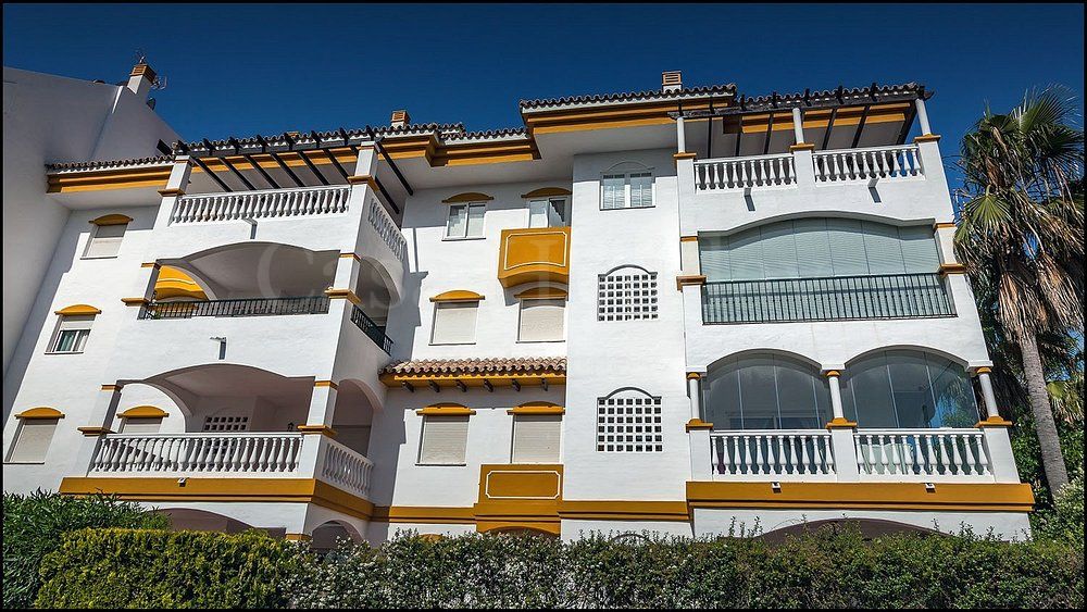 Apartment in Nueva Andalucia, Marbella