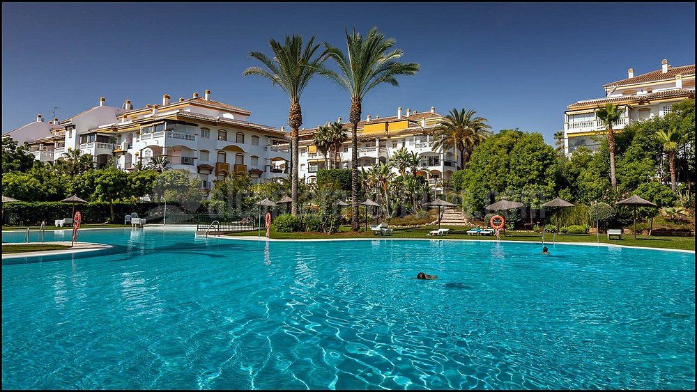 Apartment in Nueva Andalucia, Marbella
