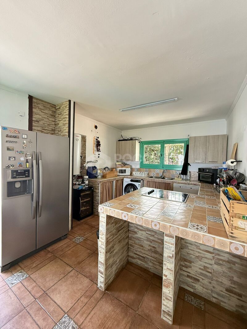 Villa for sale in Benalmadena