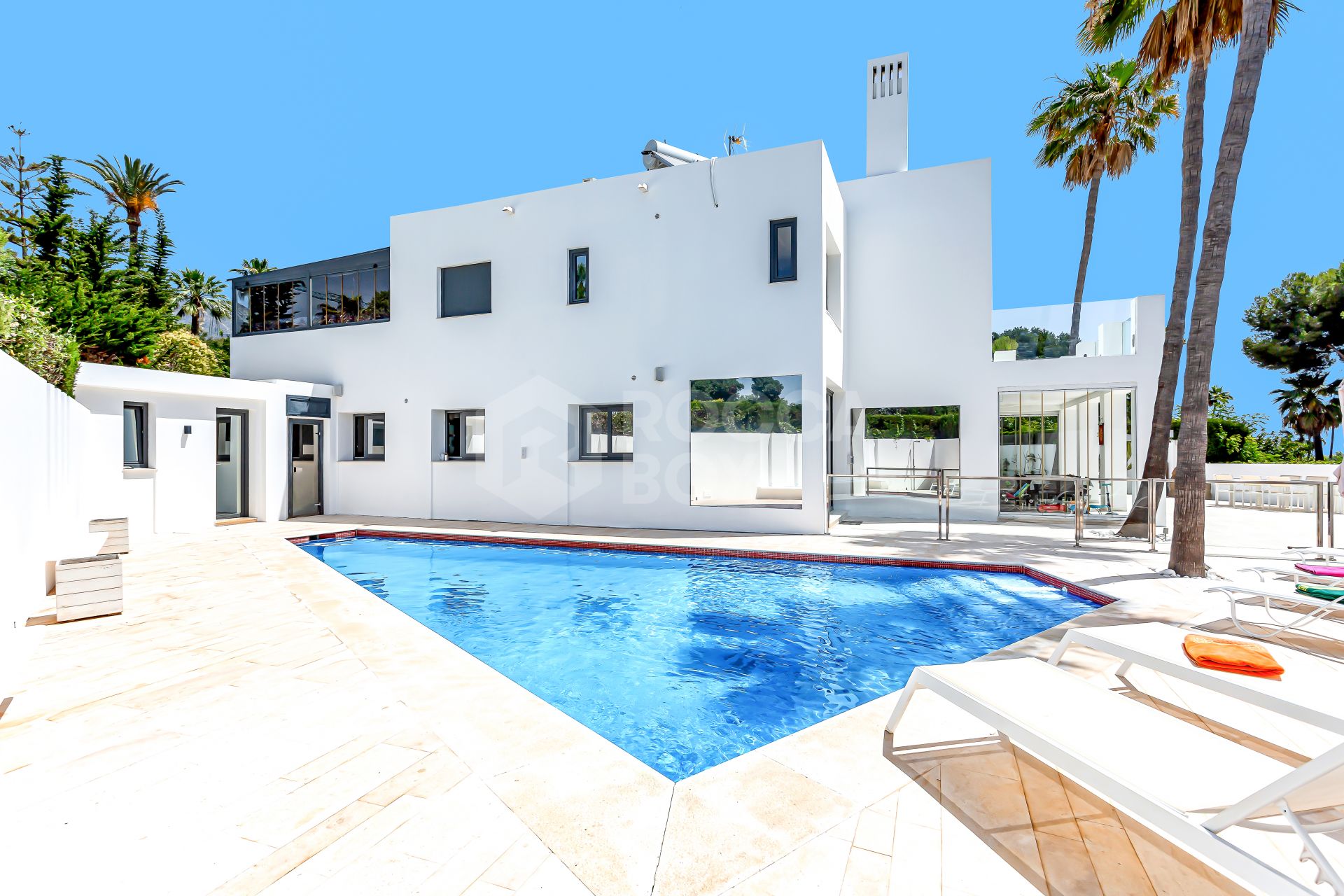 Luxury Villa with Sea Views in La Carolina, Marbella Golden Mile