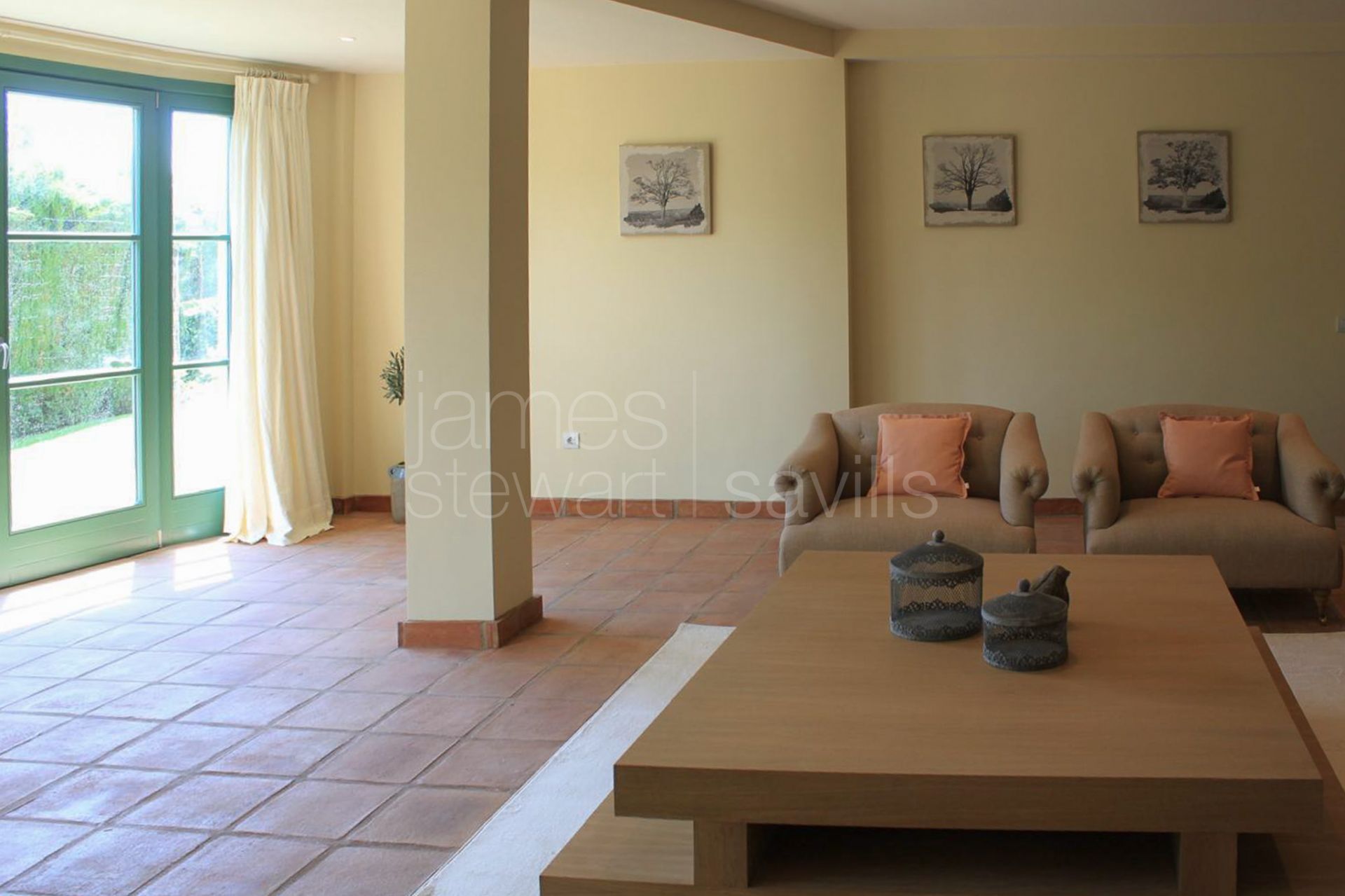 Traditional Andaluz style villa in the F zone with elevated panoramic country views
