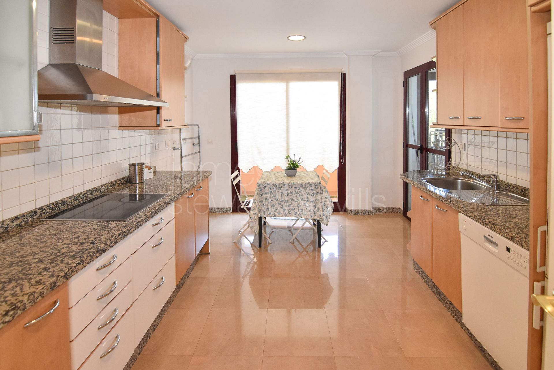 First floor apartment in Los Gazules a short walking distance to Sotogrande International School