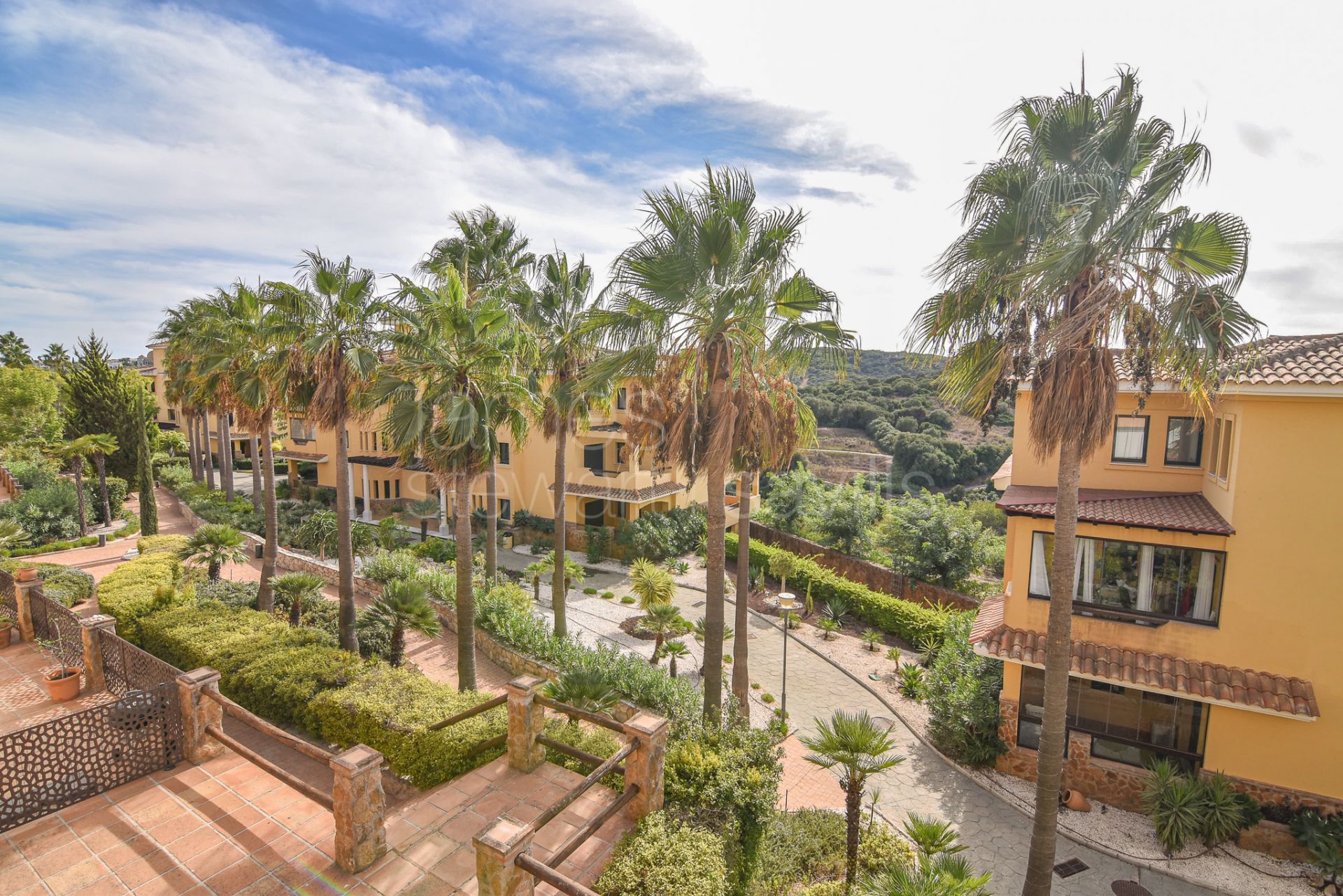 First floor apartment in Los Gazules a short walking distance to Sotogrande International School