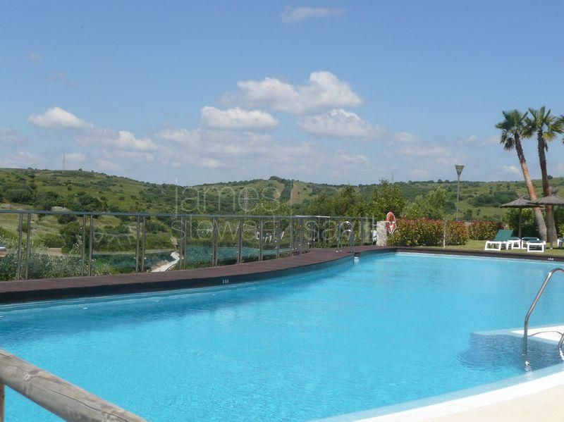 First floor apartment in Los Gazules a short walking distance to Sotogrande International School