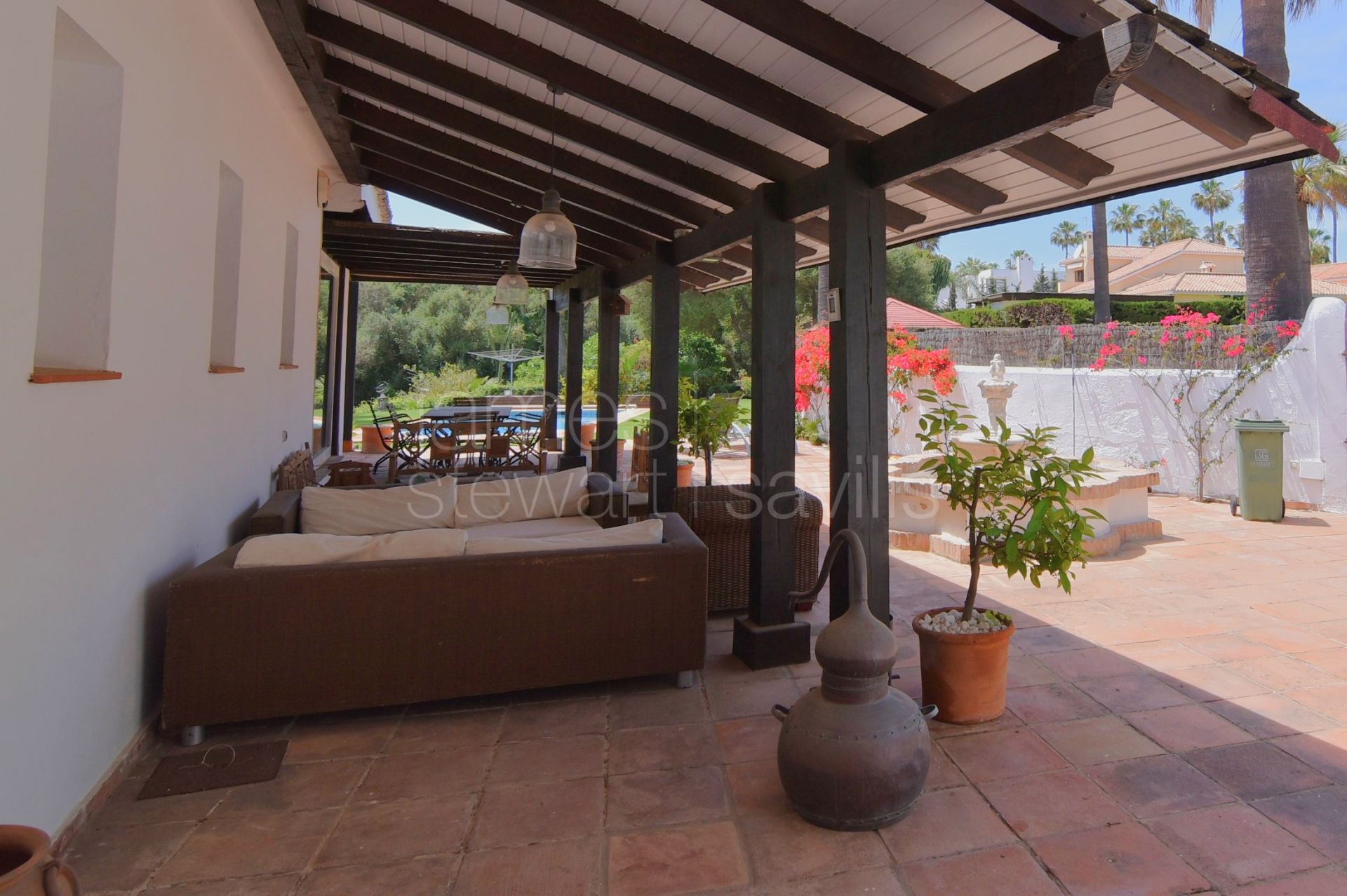 Characterful villa on originally 4 plots with lovely country views and guest house
