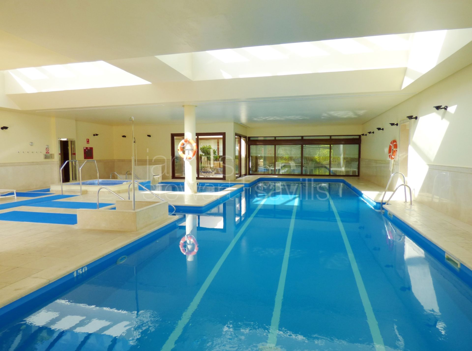 Renovated 4-Bed Apartment in Valgrande, Sotogrande