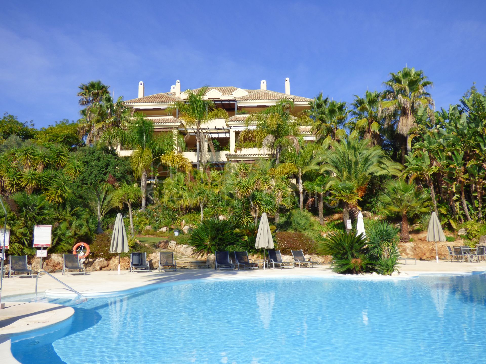 Renovated 4-Bed Apartment in Valgrande, Sotogrande