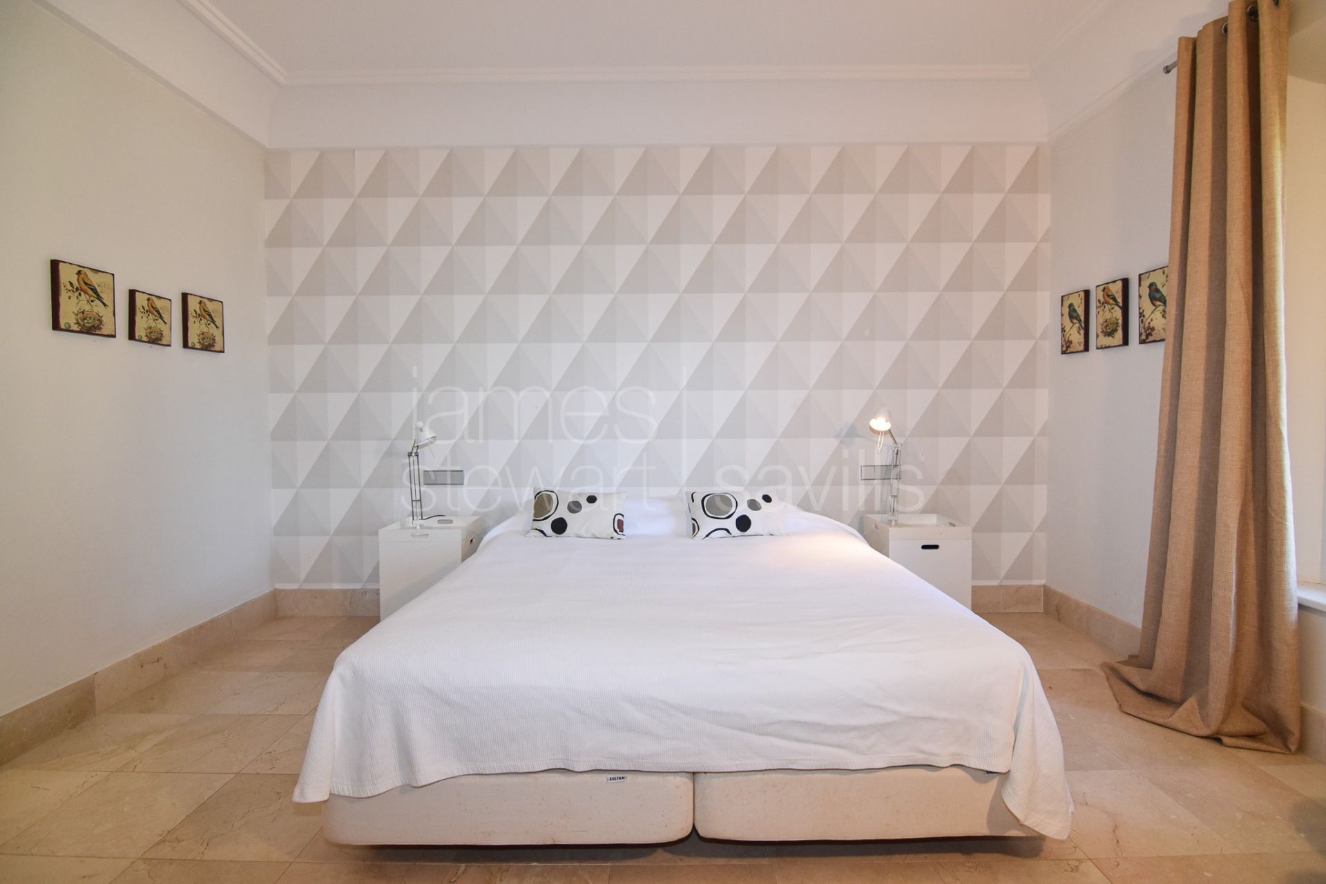 Renovated 4-Bed Apartment in Valgrande, Sotogrande