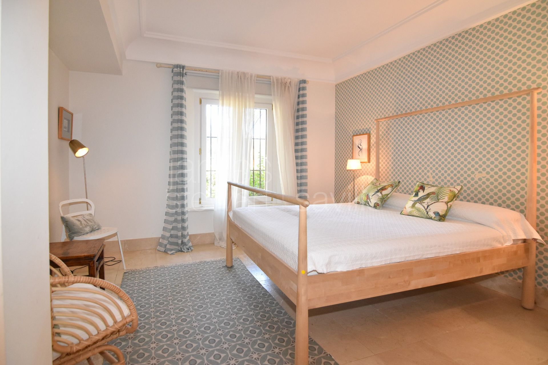 Renovated 4-Bed Apartment in Valgrande, Sotogrande
