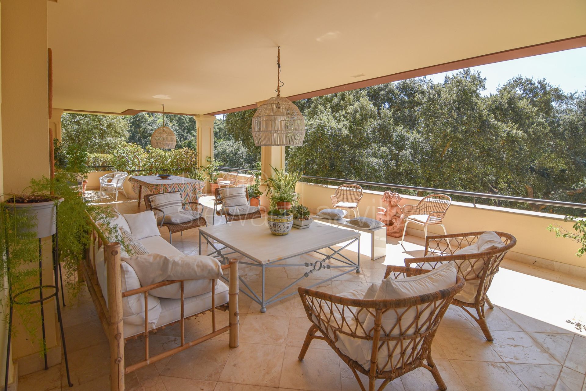 Renovated 4-Bed Apartment in Valgrande, Sotogrande
