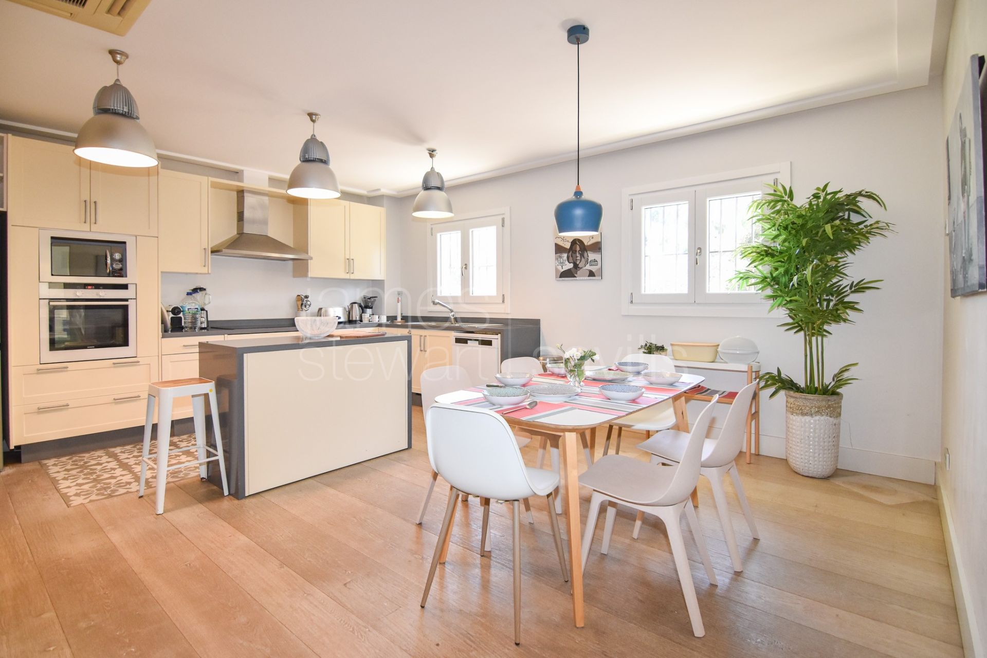 Renovated 4-Bed Apartment in Valgrande, Sotogrande