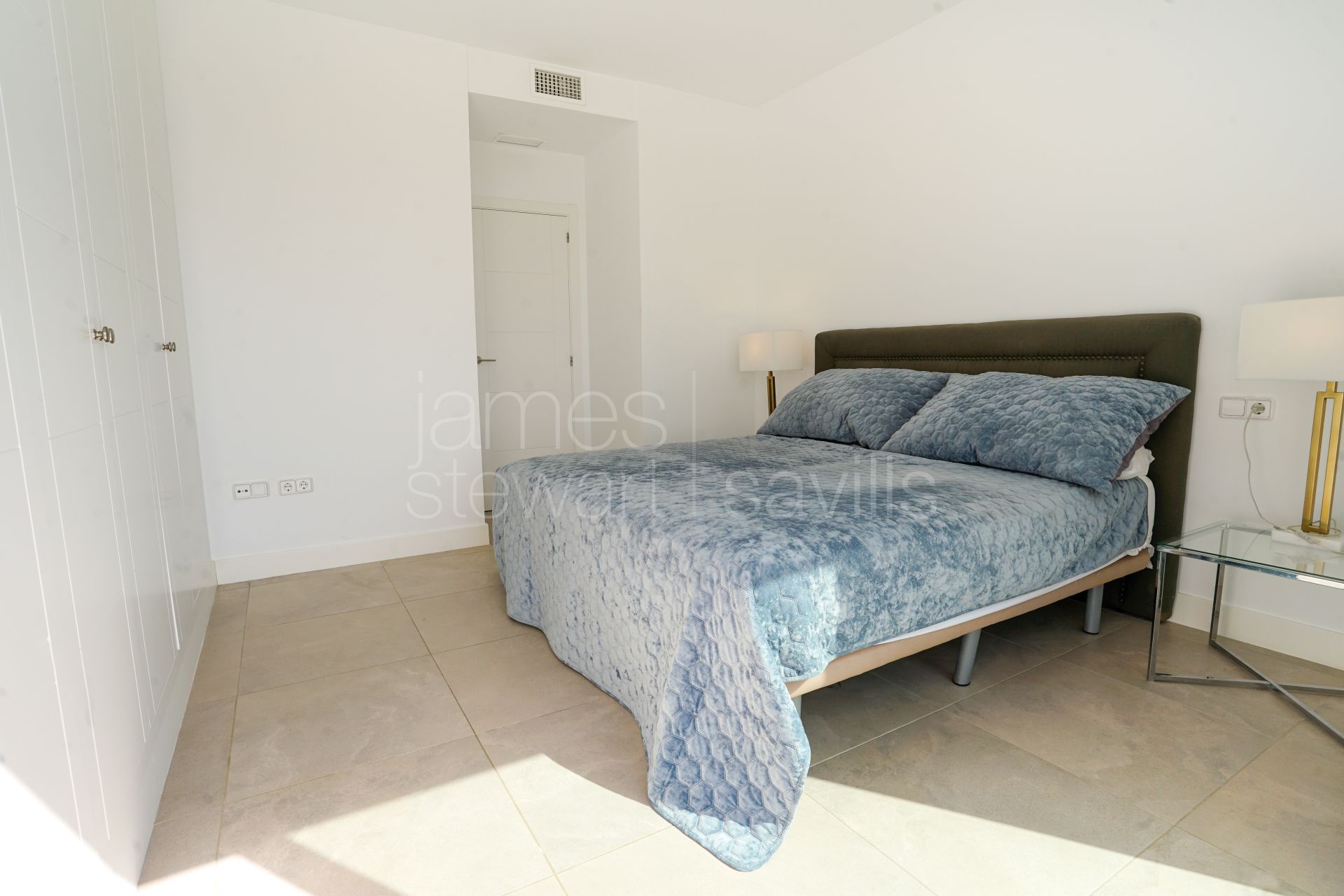 Villa contemporánea con vistas panorámicas al mar en Alcaidesa