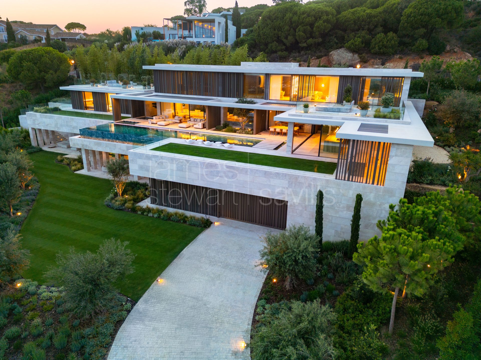 Contemporary architecture in La Reserva, Sotogrande