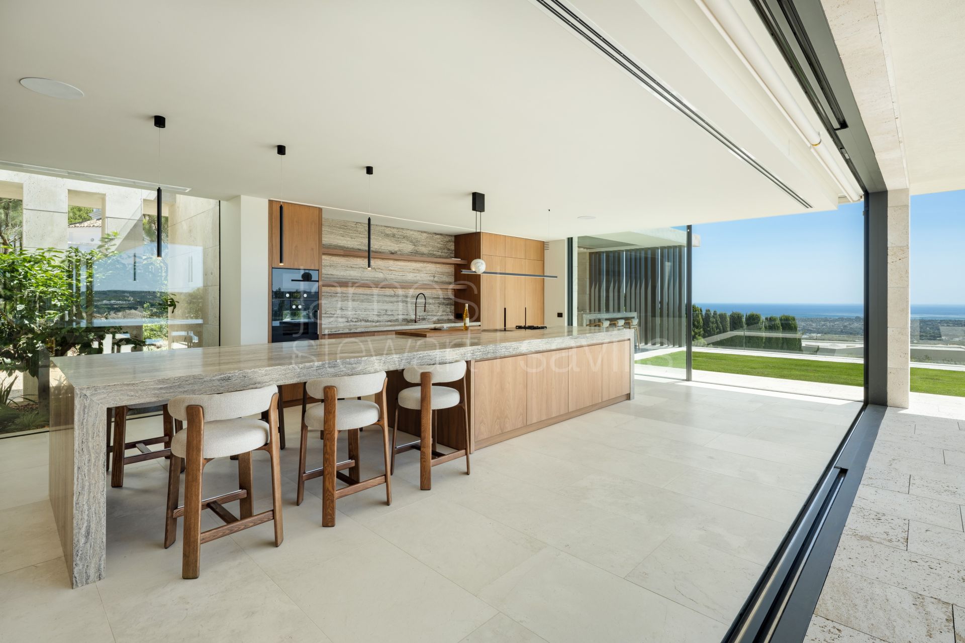 Contemporary architecture in La Reserva, Sotogrande