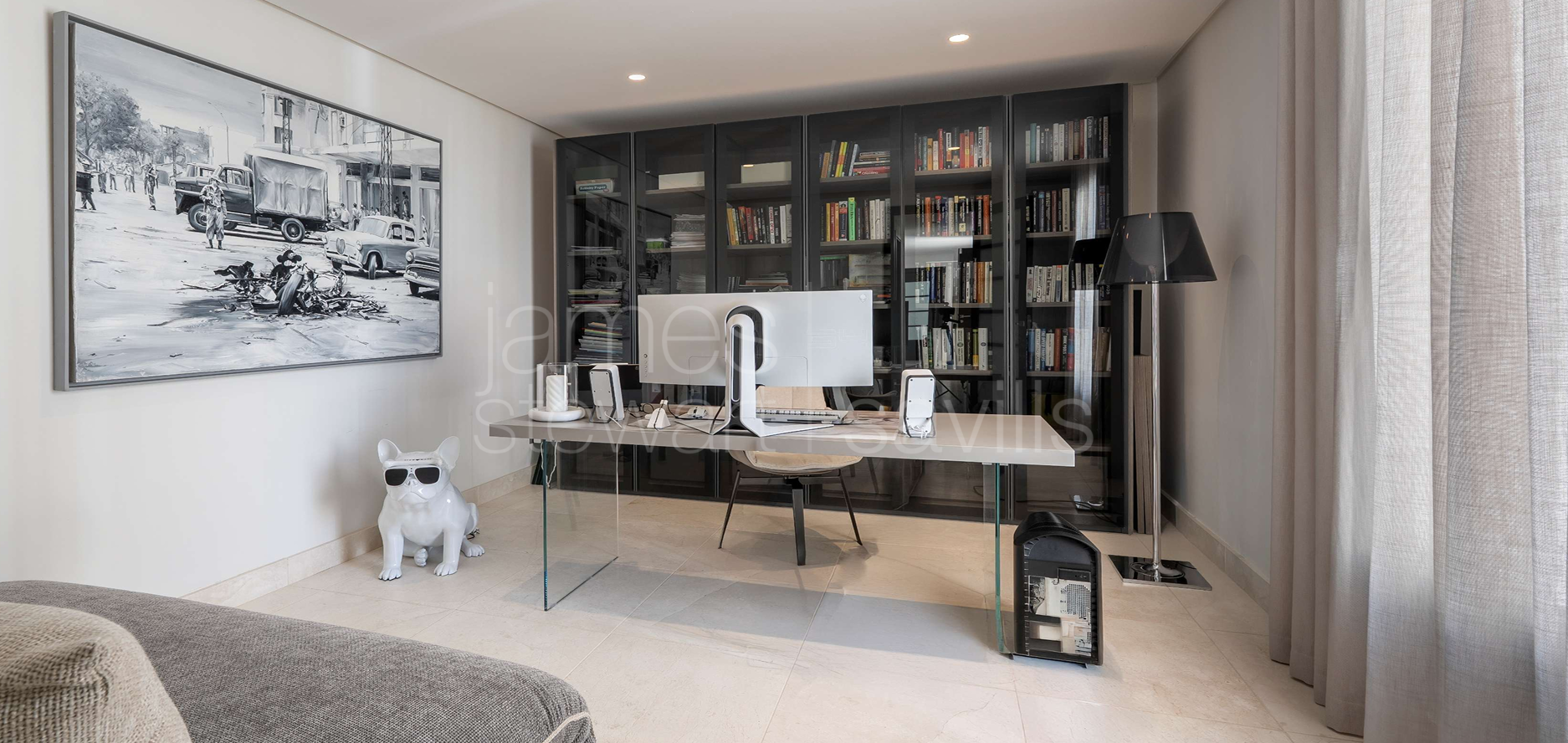 Villa de cuatro plantas en Hacienda de Valderrama, completamente reformada y equipada con los más altos estándares