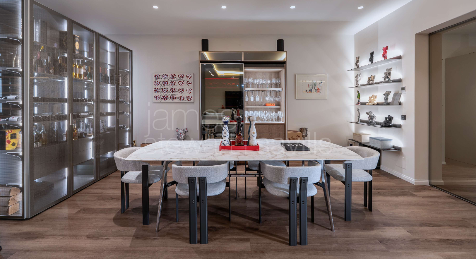 Villa de cuatro plantas en Hacienda de Valderrama, completamente reformada y equipada con los más altos estándares