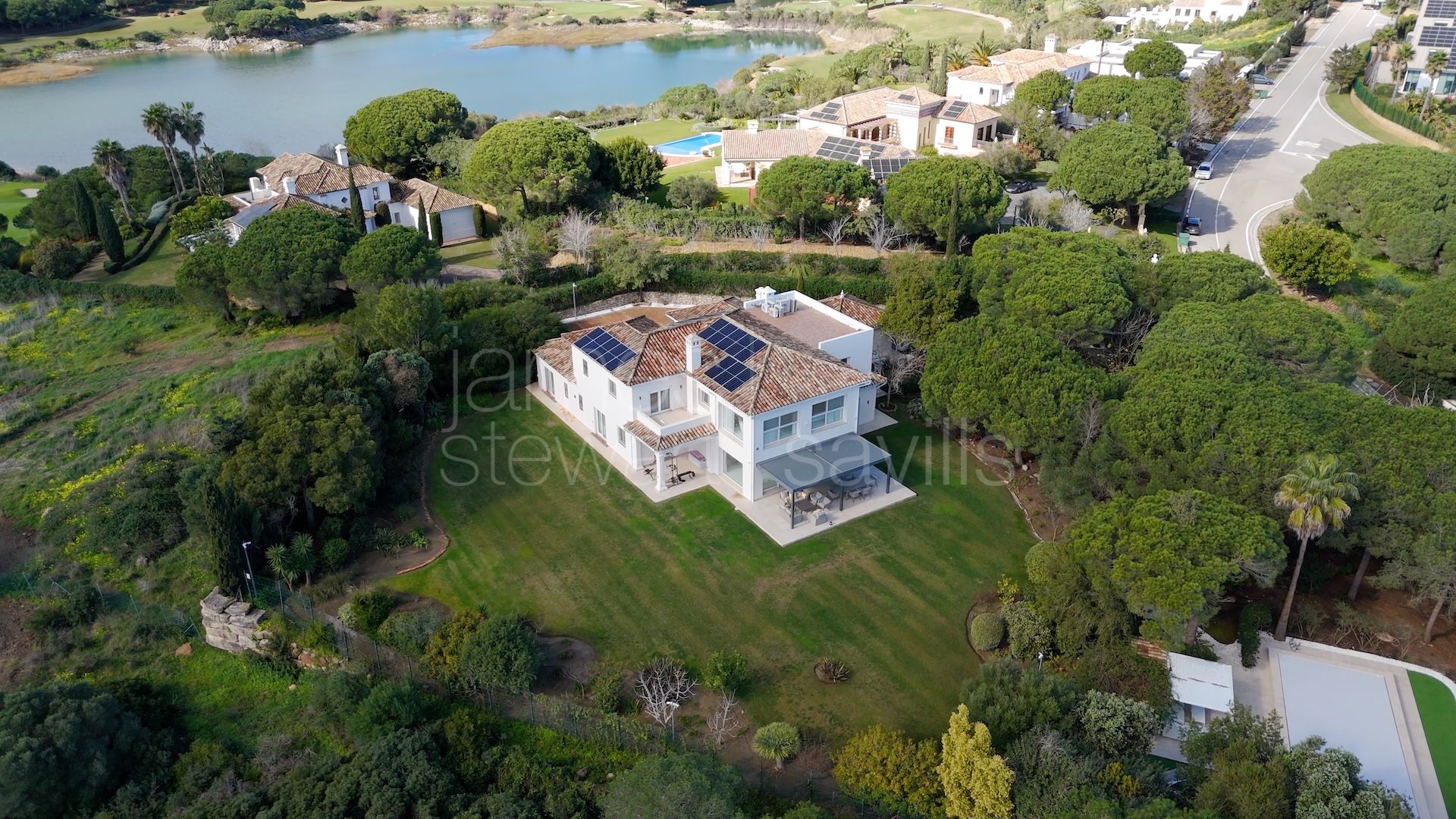 Villa elegante y contemporánea en Almenara, Sotogrande