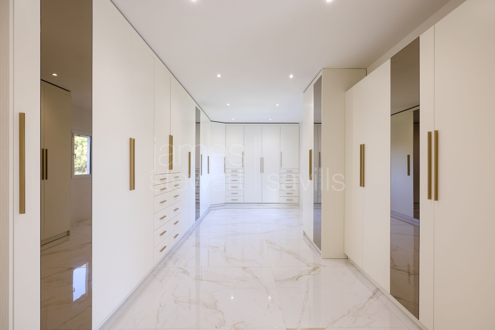 Villa elegante y contemporánea en Almenara, Sotogrande