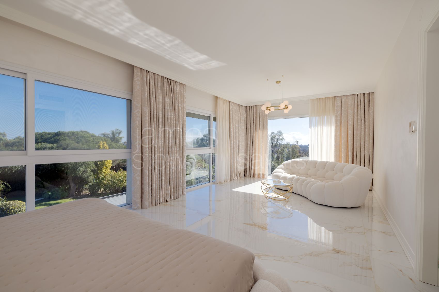 Villa elegante y contemporánea en Almenara, Sotogrande