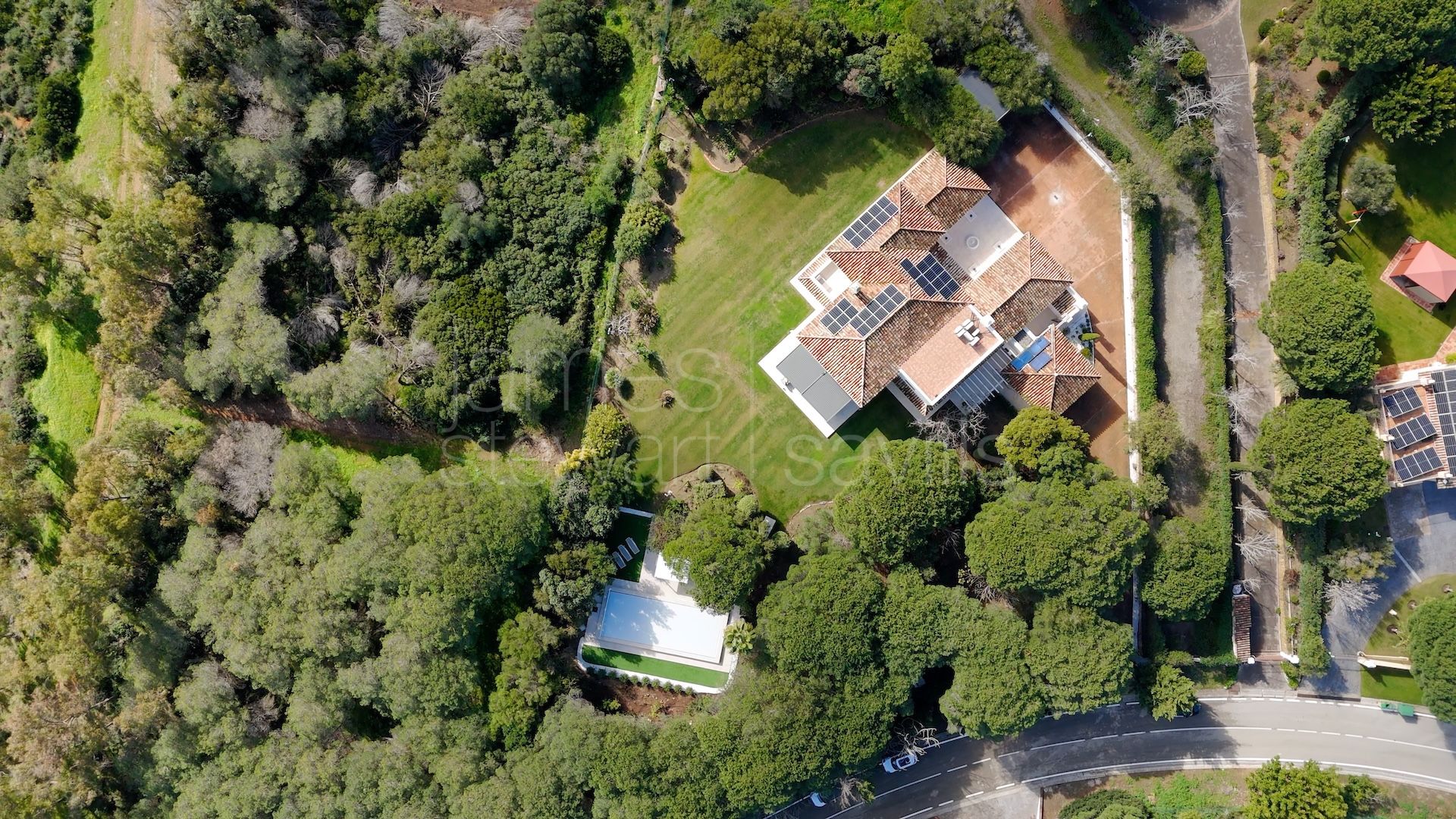 Villa elegante y contemporánea en Almenara, Sotogrande