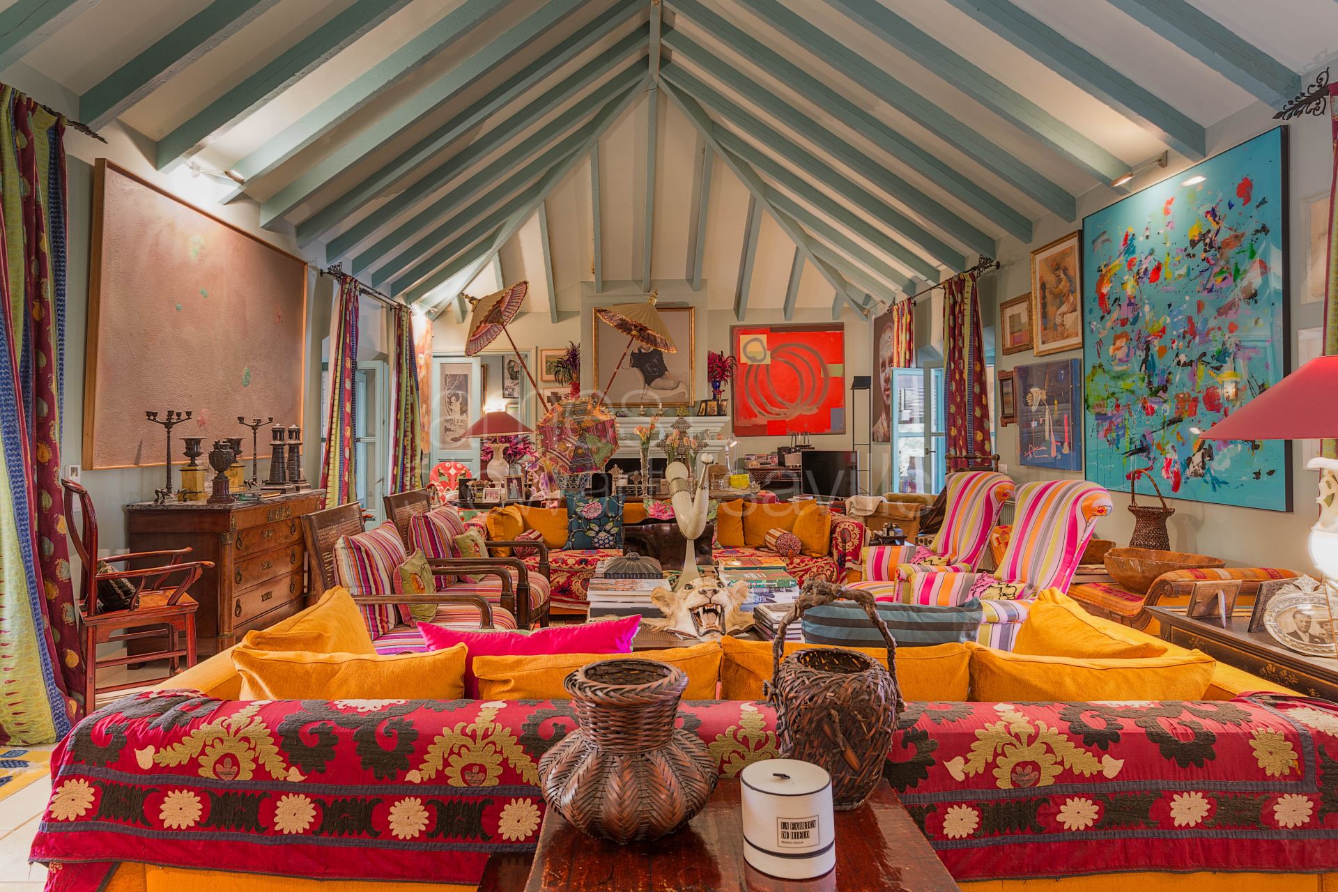 Bonito Cortijo con Casa de Invitados, Olivar y Vistas Panorámicas cerca de Gaucín