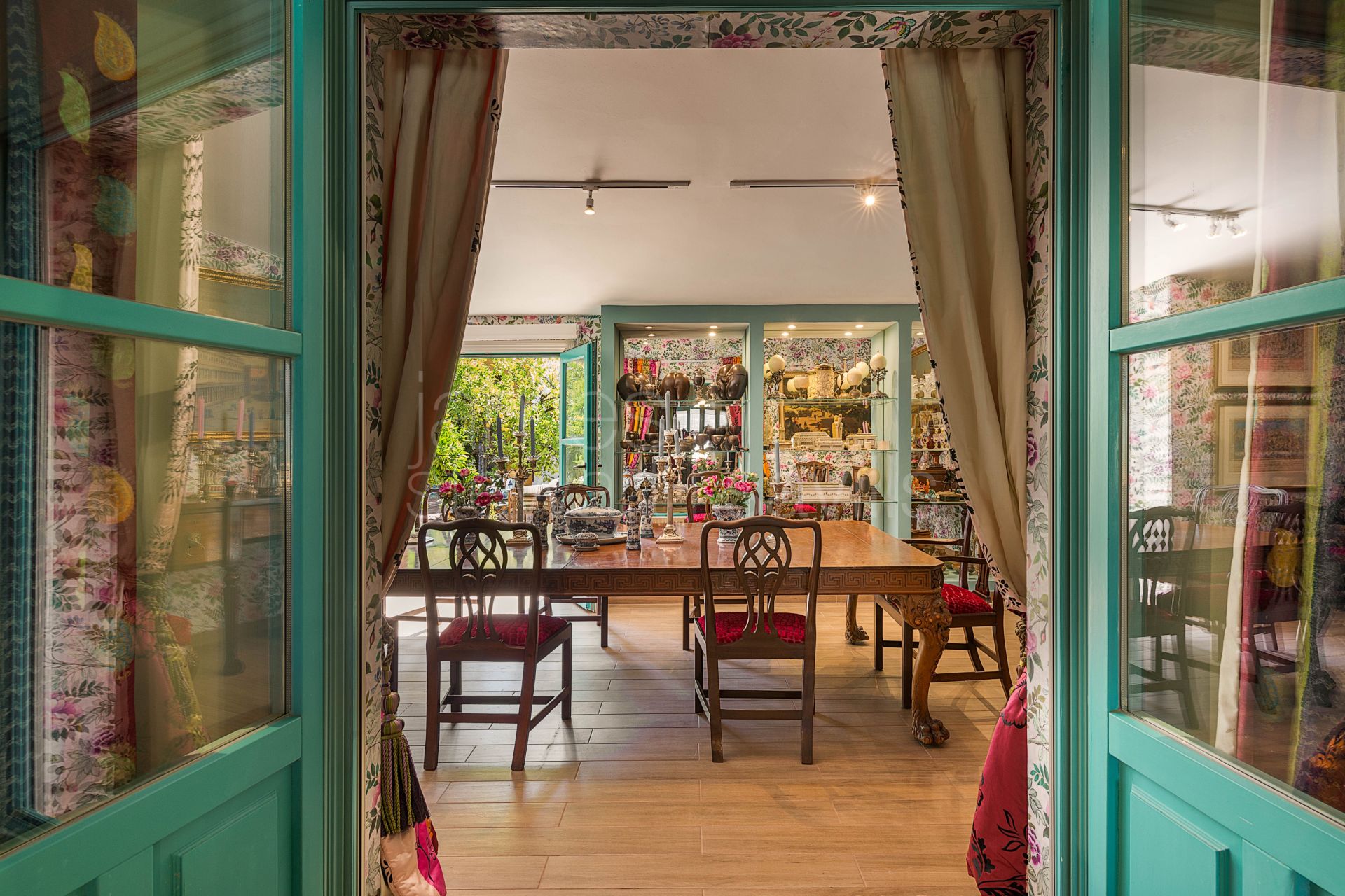 Bonito Cortijo con Casa de Invitados, Olivar y Vistas Panorámicas cerca de Gaucín