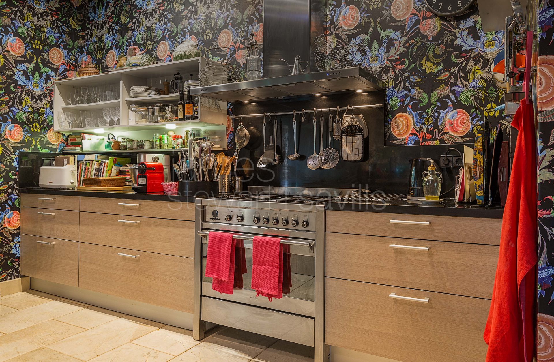 Bonito Cortijo con Casa de Invitados, Olivar y Vistas Panorámicas cerca de Gaucín